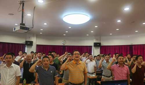 美涂士裝修漆二季度營(yíng)銷共識(shí)會(huì)在順德盛大開(kāi)啟