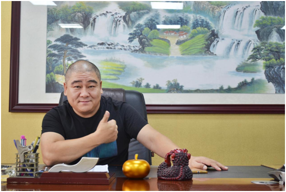 用光點(diǎn)亮未來之路——記子彈頭照明董事長毛洪武