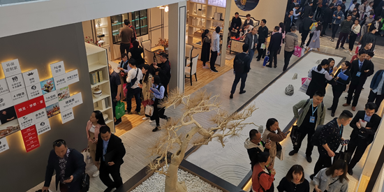 伊百麗攜時(shí)尚全屋家居新品引爆中國（廣州）定制家居盛會(huì)！