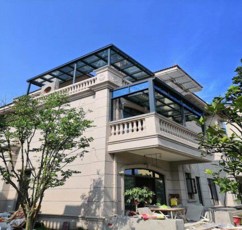 冬天待在陽光房太幸福了，了解下帕萊德高端陽光房定制