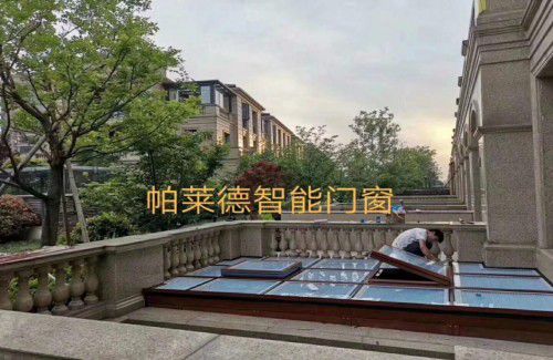 冬天待在陽光房太幸福了，了解下帕萊德高端陽光房定制
