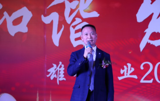 雄星鋁業(yè)董事長(zhǎng)陳雄：制勝法寶沒有，用心才是生存發(fā)展之道