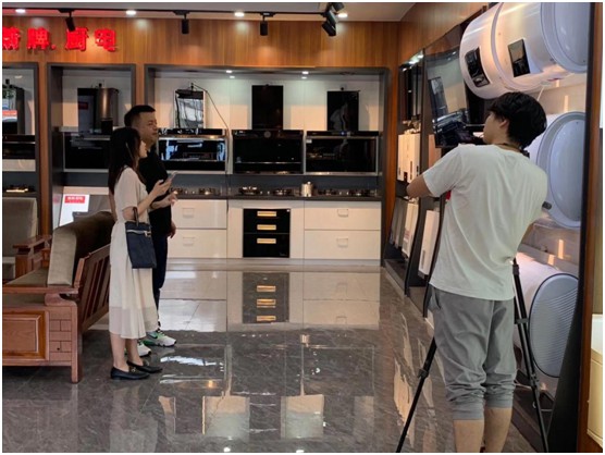 箭牌廚電驚艷亮相中國(guó)小家電交易會(huì) 智能化征服市場(chǎng)