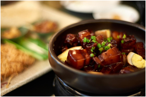 烹飪東坡肉竟如此簡(jiǎn)單 原來(lái)是飛奧電器在發(fā)力!