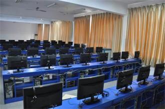 貴州利美康光彩職業(yè)技工學(xué)校 構(gòu)建高效數(shù)據(jù)庫與計算機(jī)網(wǎng)絡(luò)服務(wù)體系，賦能現(xiàn)代職業(yè)教育